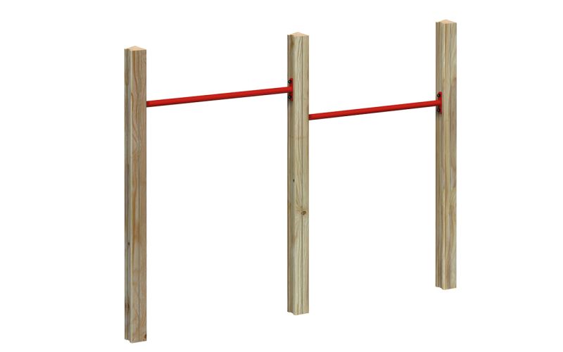 Holzpfosten mit einer roten Metallstange, die zwei Pfosten verbindet, auf weißem Hintergrund.