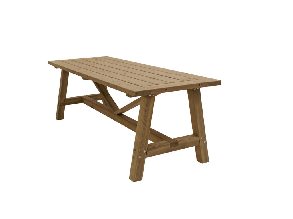 Holztisch mit rechteckiger Platte und stabilen, schrägen Beinen.