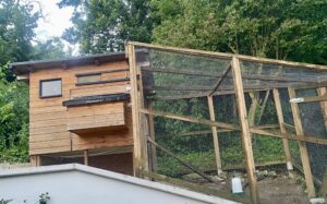 Hühnerstall mit Auslauf (1)